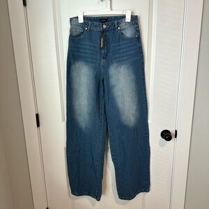 Boohoo Mid Blue High-Waist Jeans